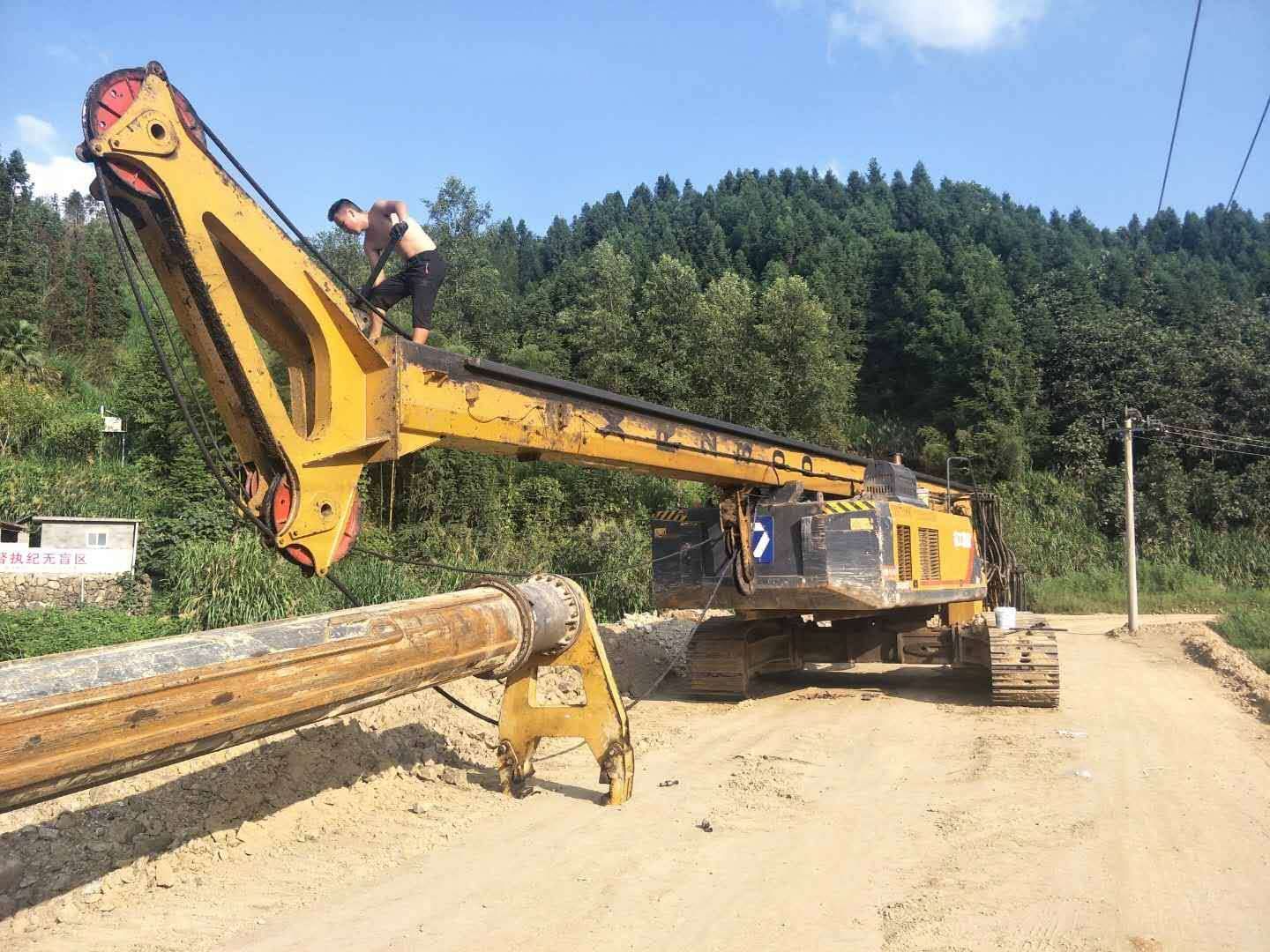 旋挖鉆機機手維修、操作.jpg
