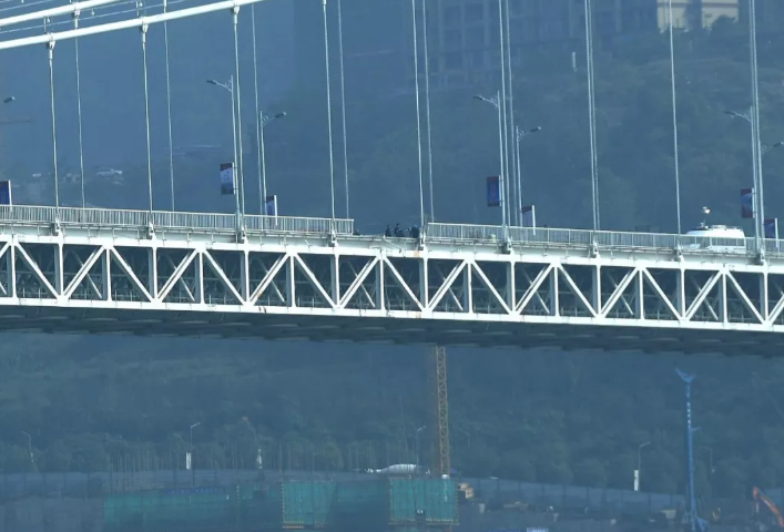 重慶公交車墜橋，引發(fā)的建筑安全思考！.png