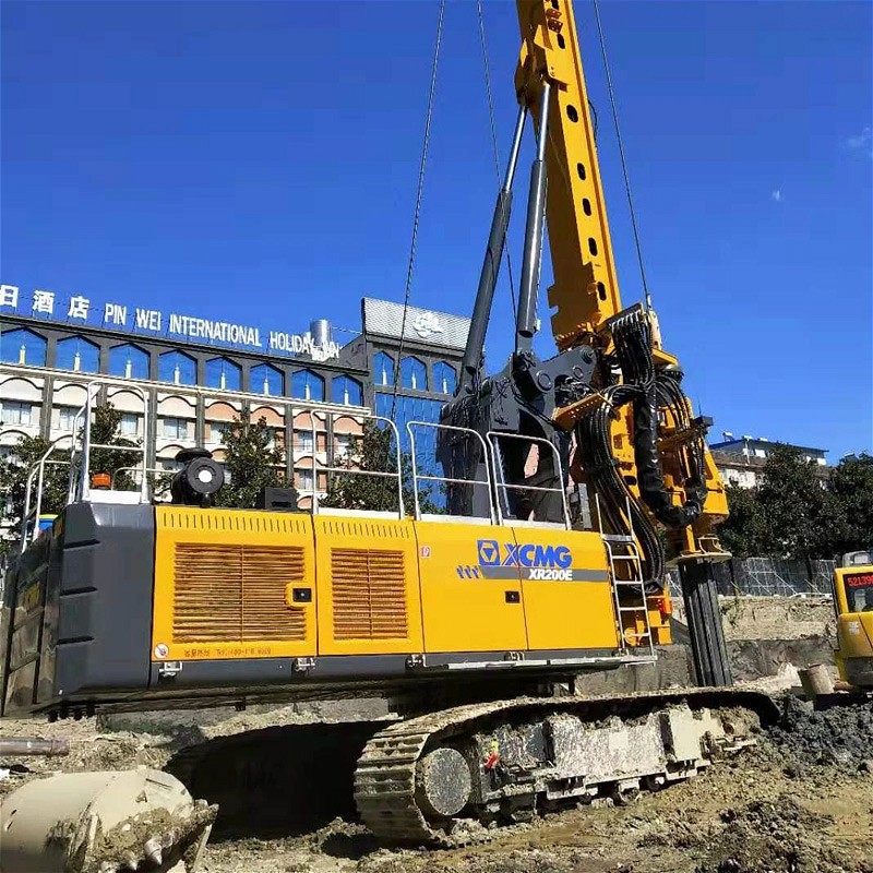 開旋挖樁機學(xué)會這些，讓你秒變“老司機”.jpg